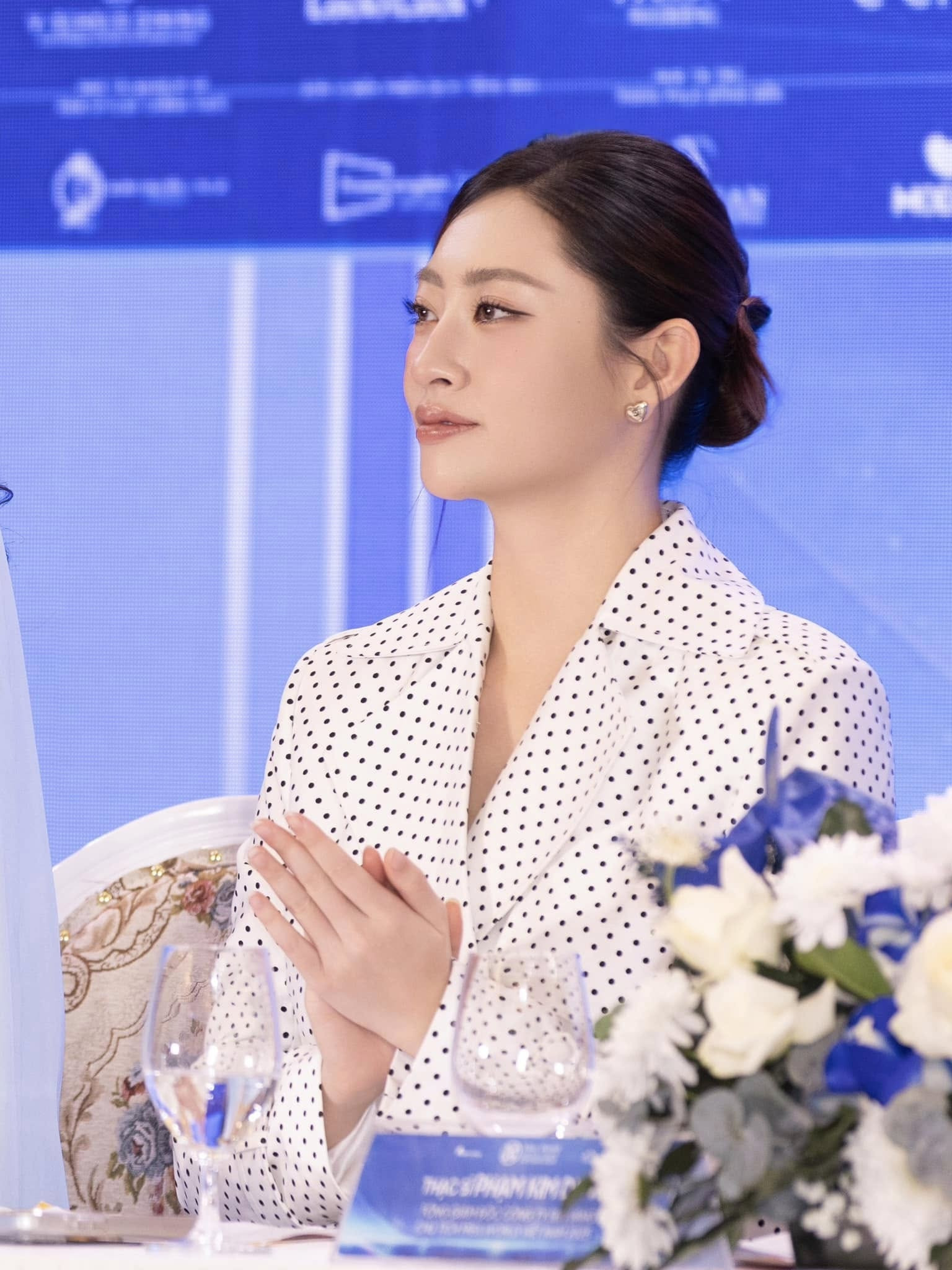 Lương thùy Linh gây chú ý với diện mạo mới và vai trò MC sự kiện - Ảnh 5.