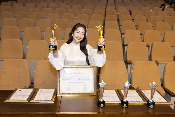 NSƯT Ốc Thanh Vân - Ảnh 2.