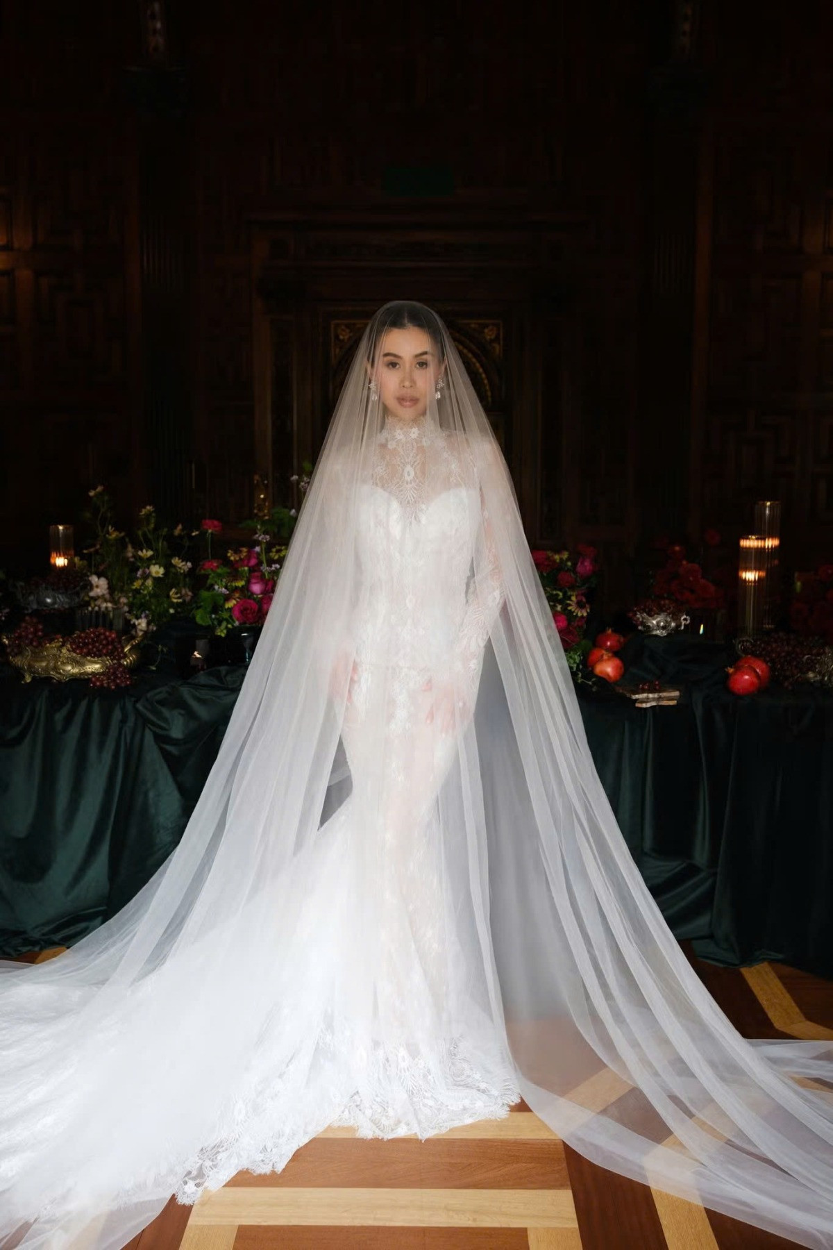 Hé lộ váy cưới tuyệt đối sang chảnh của Tiên Nguyễn