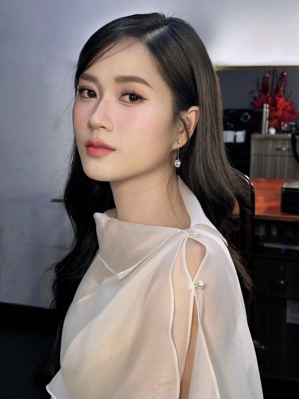 Sao nữ Vbiz giảm 14kg sau khi bị Trường Giang chê béo nhan sắc thăng hạng khó tin