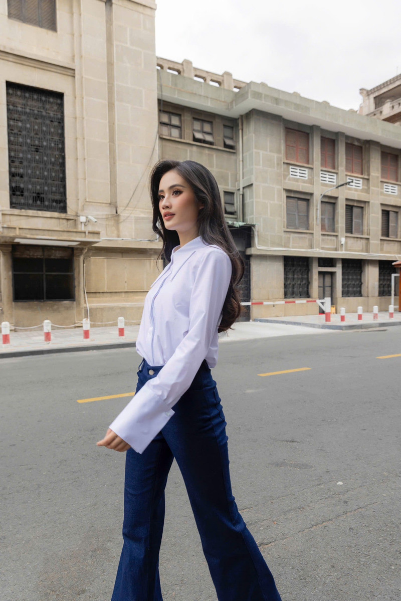 Ý Nhi tỏa sáng với phong cách sơ mi trắng tối giản đầy quyến rũ - Ảnh 8.