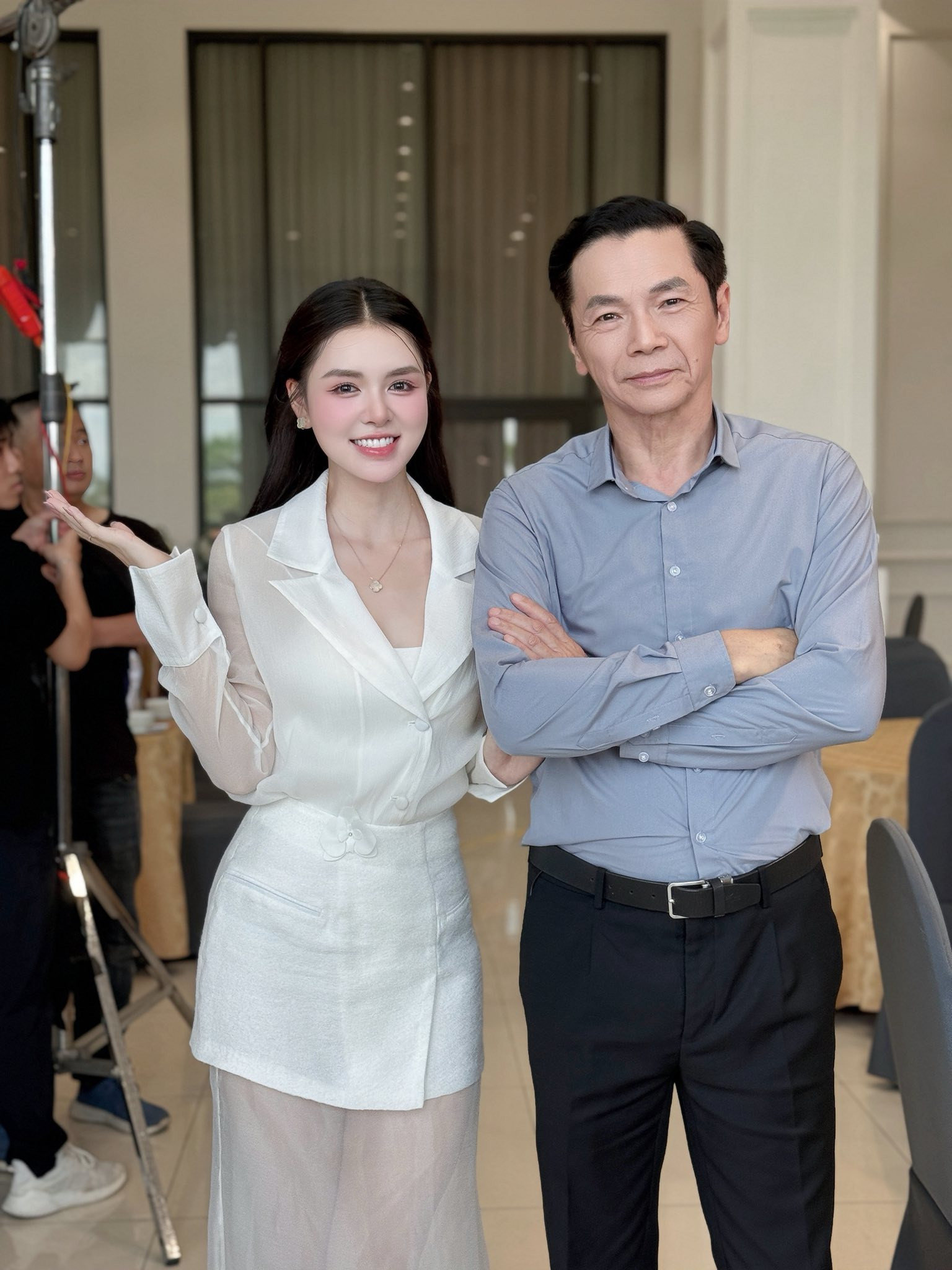 Chân dung nữ diễn viên Hà Bích Ngọc kém Mạnh Trường 16 tuổi đang gây sốt - Ảnh 3.