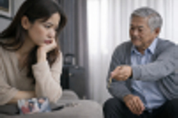 phat hien chong ngoai tinh, toi ly hon va nhan quyet dinh bat ngo tu bo chong hinh anh 1