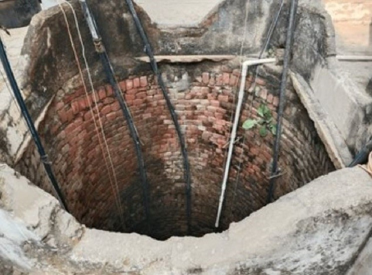 Cãi nhau với chị dâu, người phụ nữ nhảy xuống giếng cùng 5 đứa con - Ảnh 1.