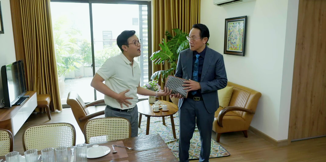 NSƯT Thái Sơn gây ' bão mạng ' với vai khách mua nhà trong Gia đình trái dấu - Ảnh 3.