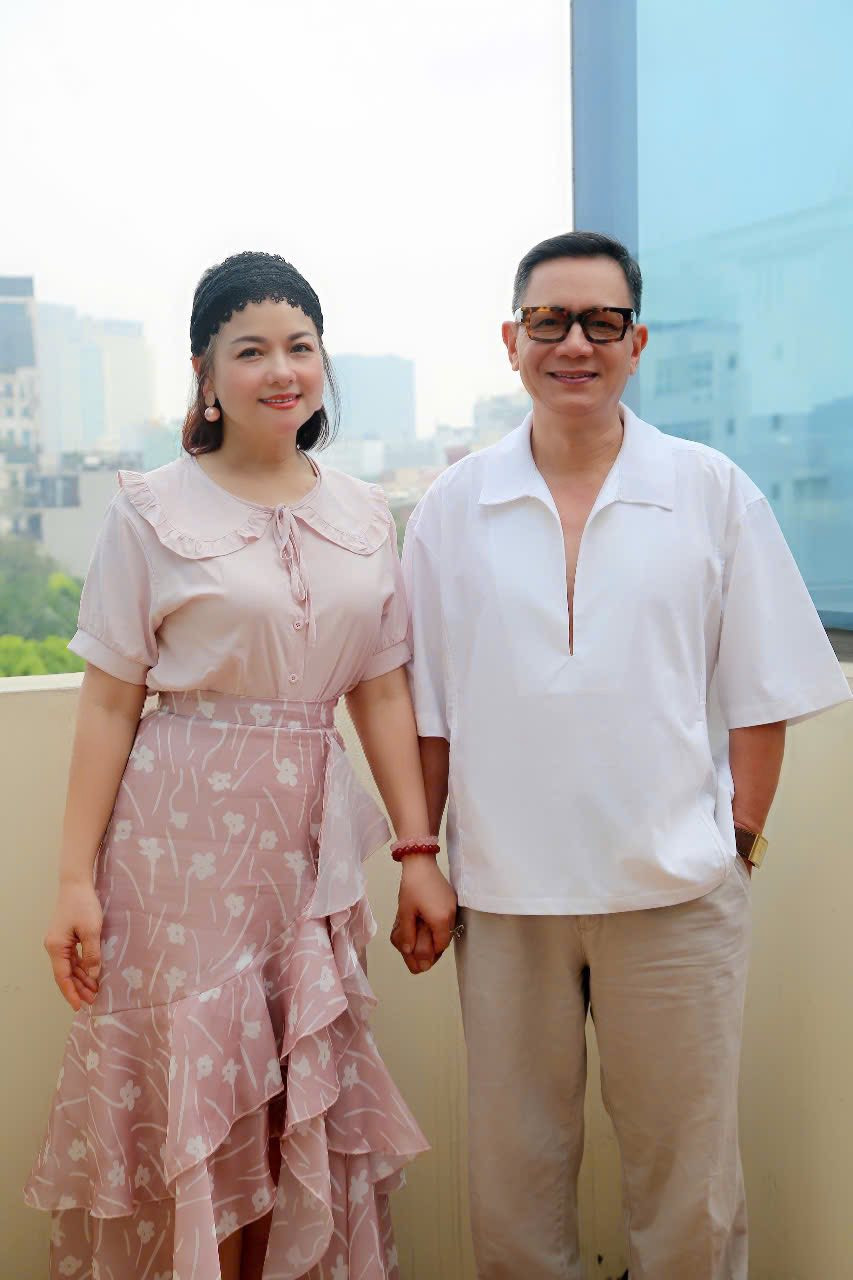 Nữ NSND mang quân hàm Đại tá vừa đón nhận kỉ niệm chương vì sự nghiệp điện ảnh là ai?- Ảnh 8.