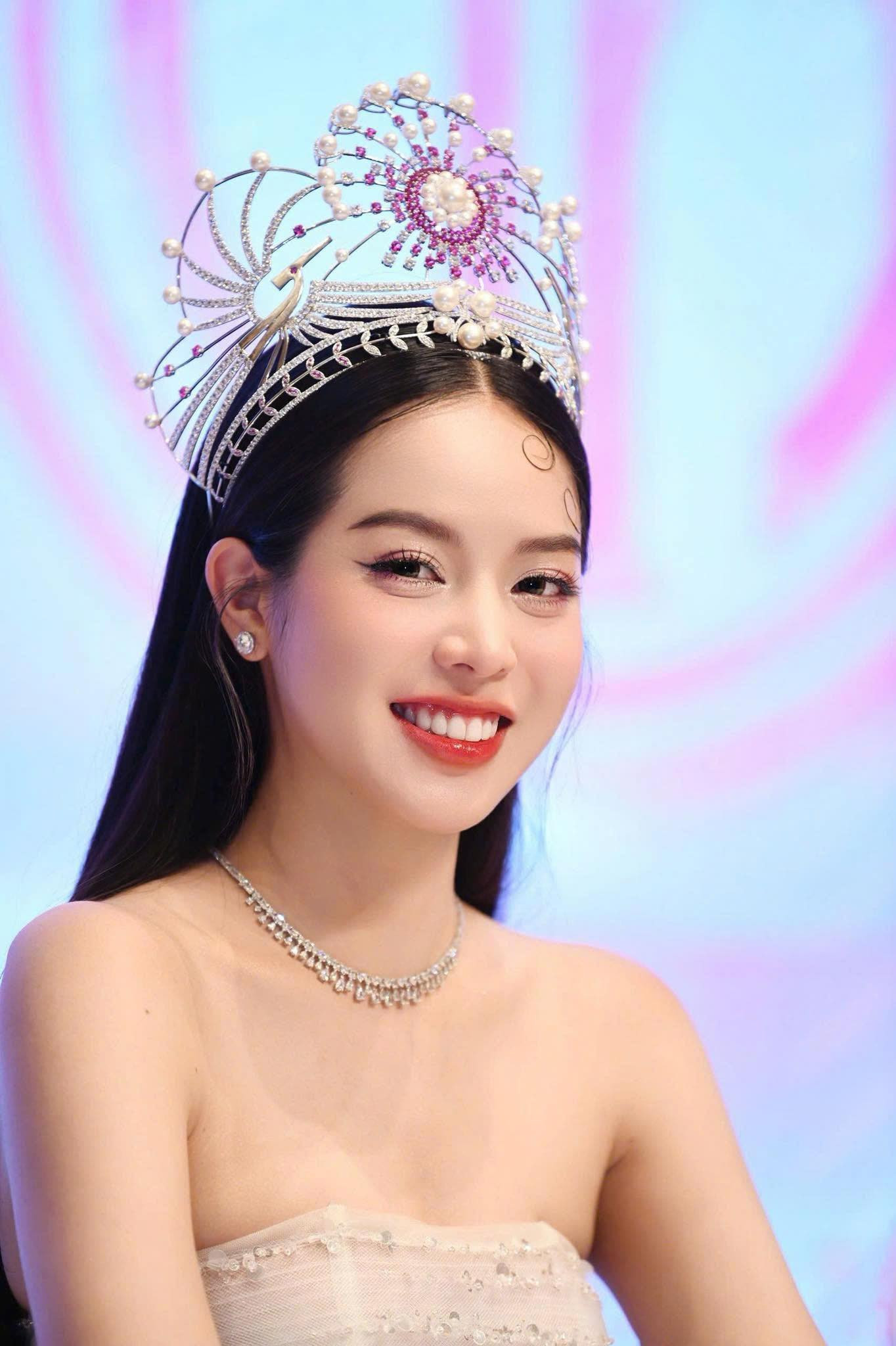 Hoa hậu Thanh Thủy Kỷ niệm 3 năm đăng quang và hành trình thay đổi cuộc đời - Ảnh 3.