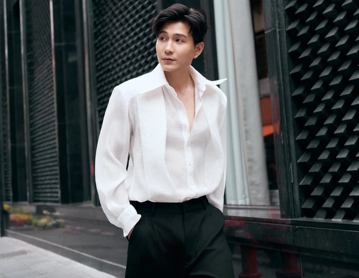 Vai diễn cũng giúp anh gây chú ý mạnh mẽ, nhưng cũng đặt anh vào thử thách khó thể hiện cảm xúc hai mặt của một người đàn ông vừa quyến rũ, vừa có bóng tối nội tâm.