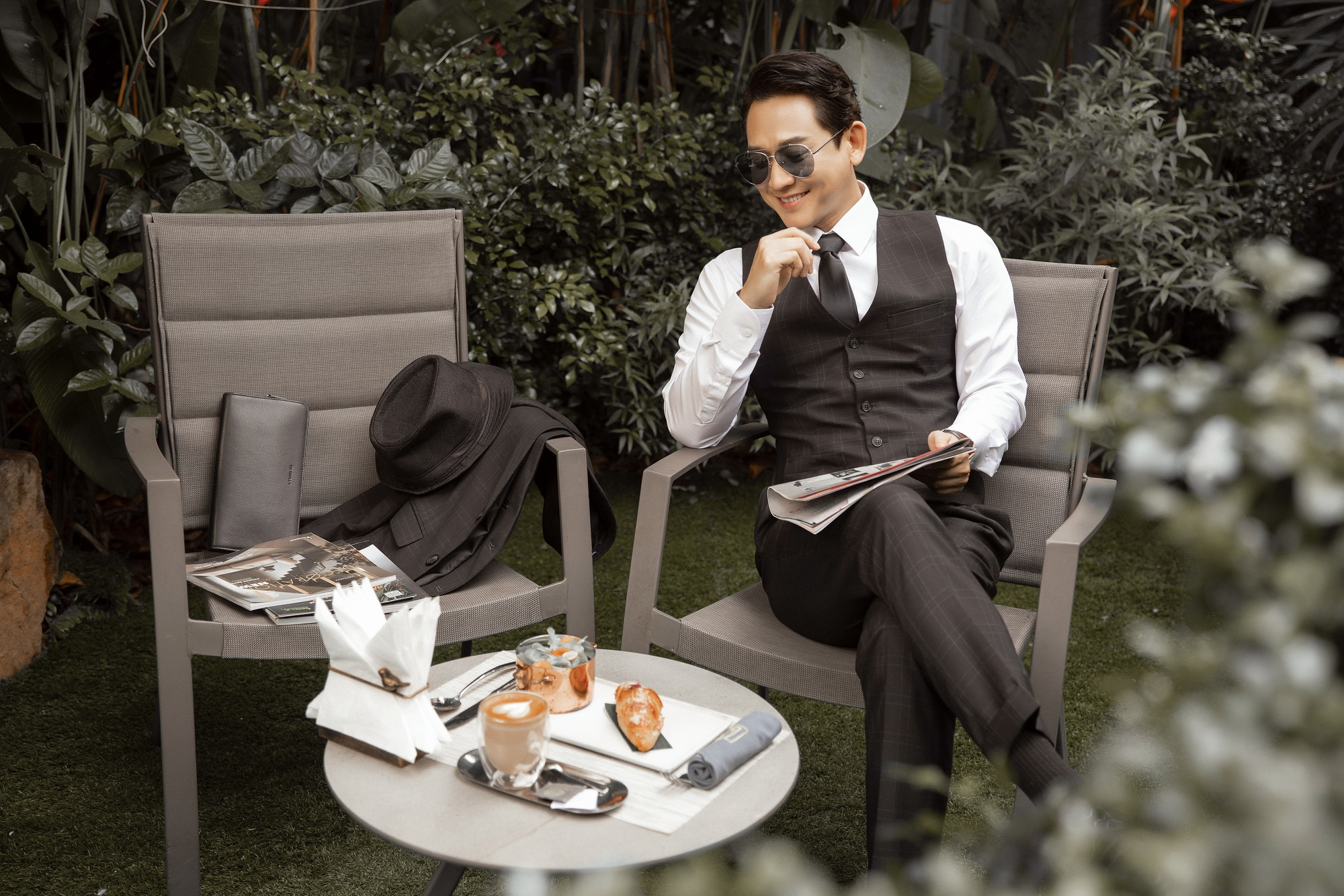 Sau thành công 'Mưa đỏ', Hứa Vĩ Văn tái xuất với vai chiến sĩ tình báo - Ảnh 3.