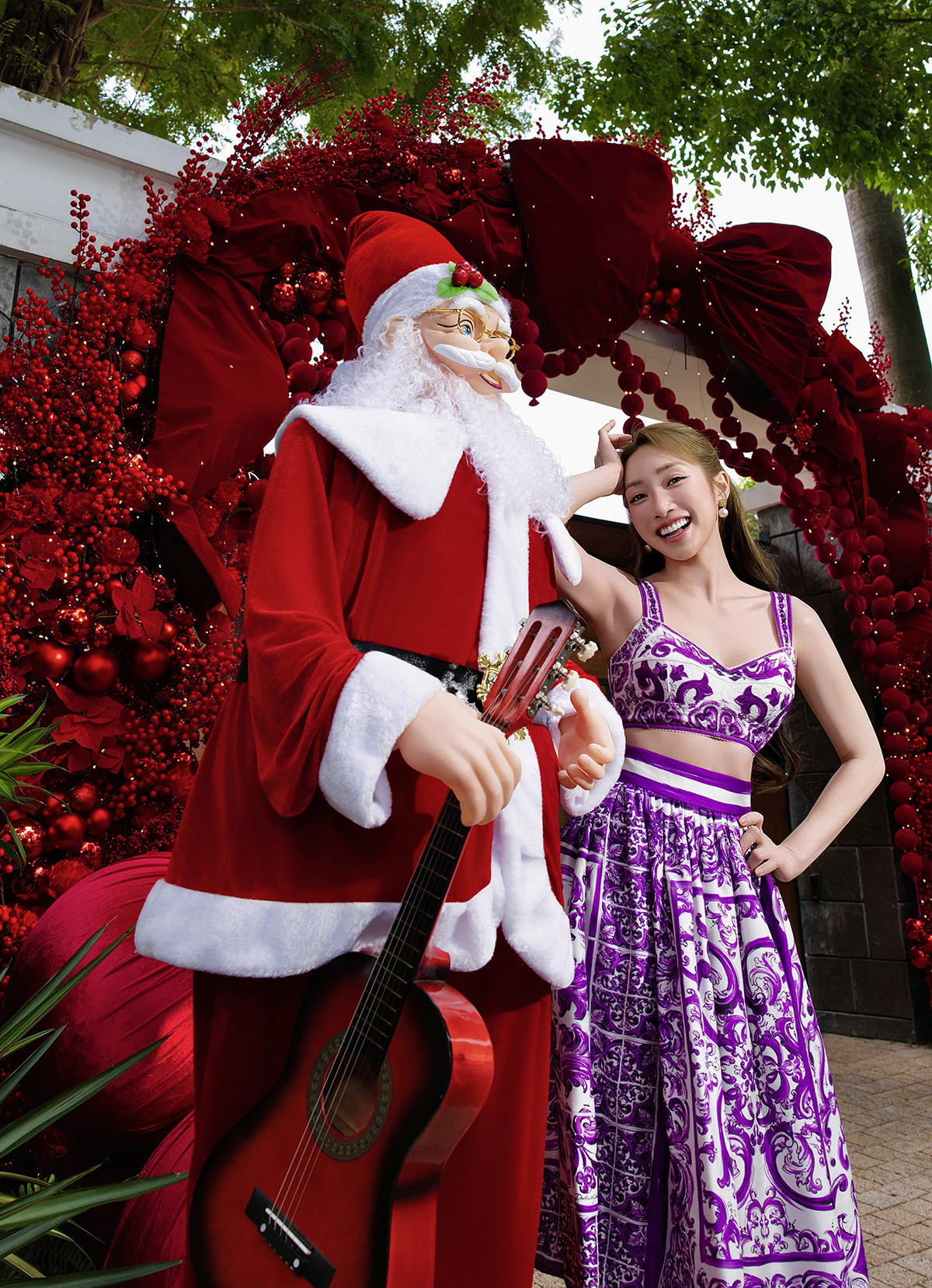 Vợ Chi Bảo trang hoàng biệt thự đón Noel - Ảnh 2.