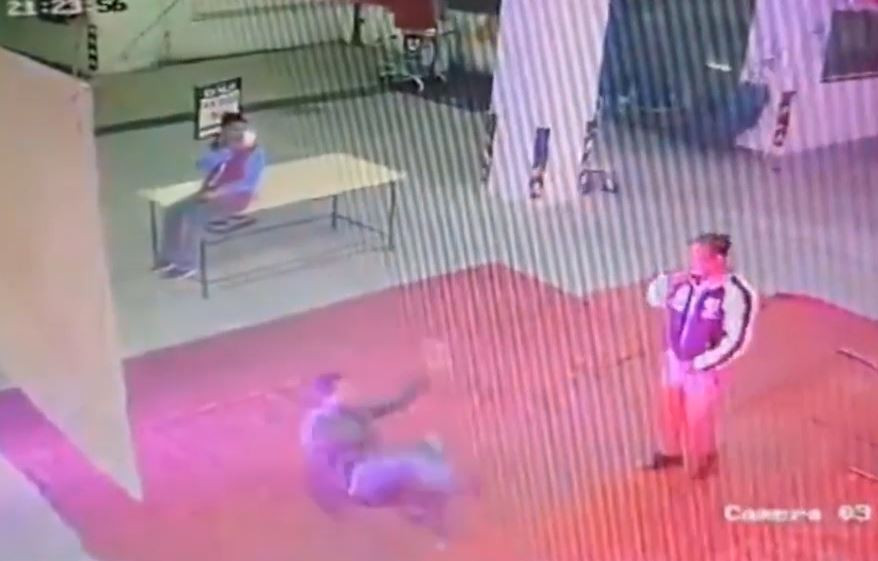 Đang nhảy múa, nam thanh niên ngã gục xuống đất tử vong - Ảnh 1.