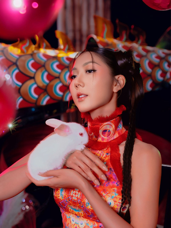 Siêu mẫu vừa tuyên bố đóng cửa công ty trên đất Mỹ sau 11 năm có sắc vóc ra sao? - Ảnh 3.