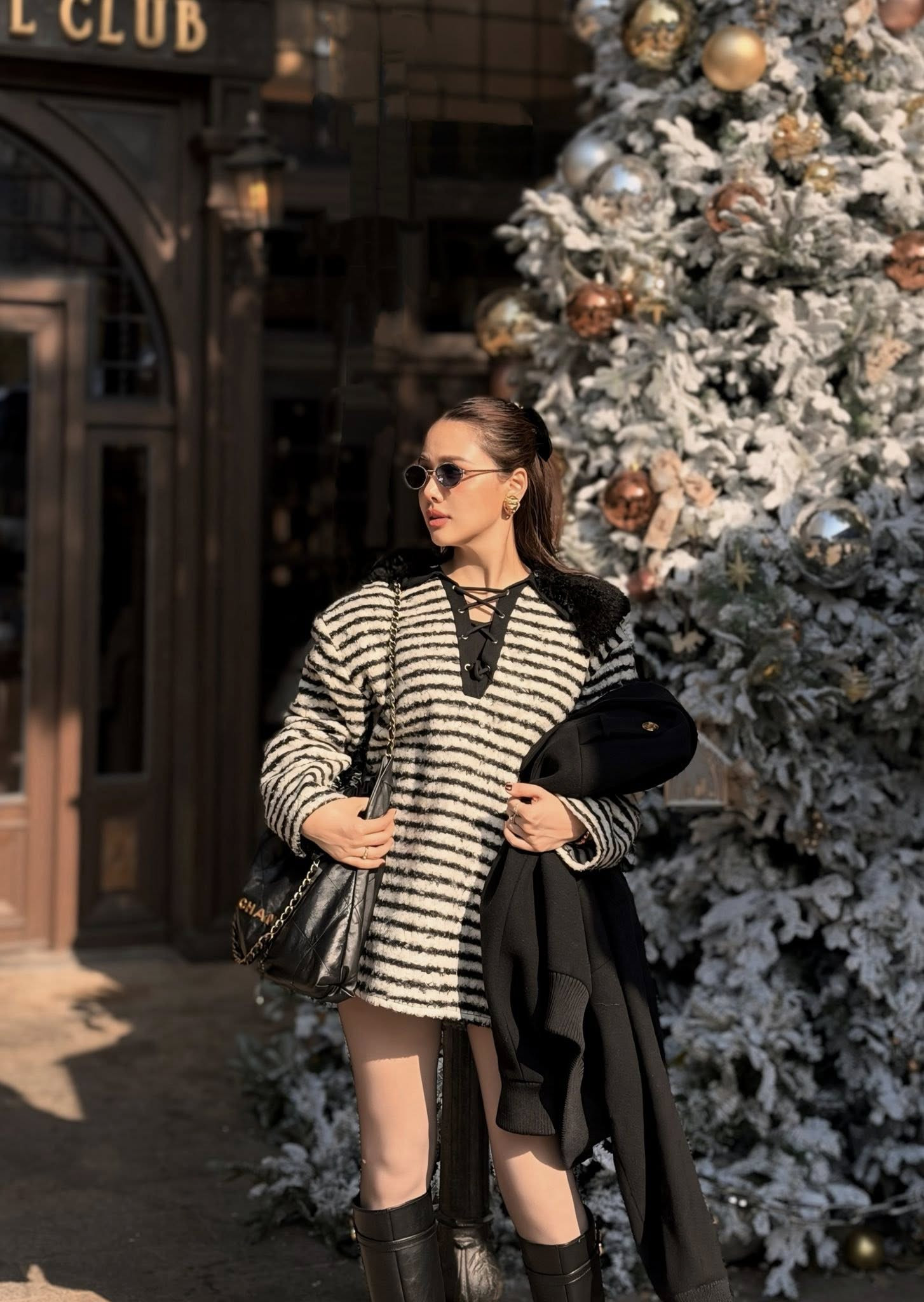 Phanh Lee và bộ ảnh Giáng sinh cùng hai con gây sốt trên mạng xã hội - Ảnh 11.