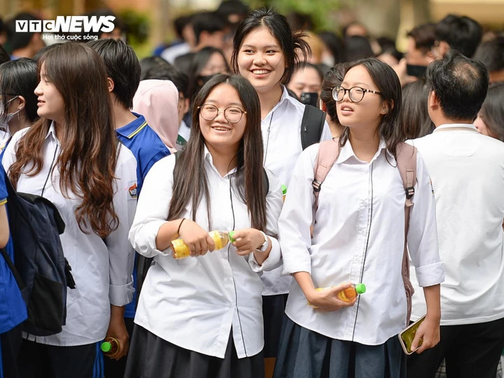 Bạn trẻ yêu thích Y - Dược cần xác định rõ bản thân có phù hợp để theo đuổi lộ trình học tập, đào tạo dài hạn và khắt khe của ngành, nghề. (Ảnh minh hoạ: Viên Minh)
