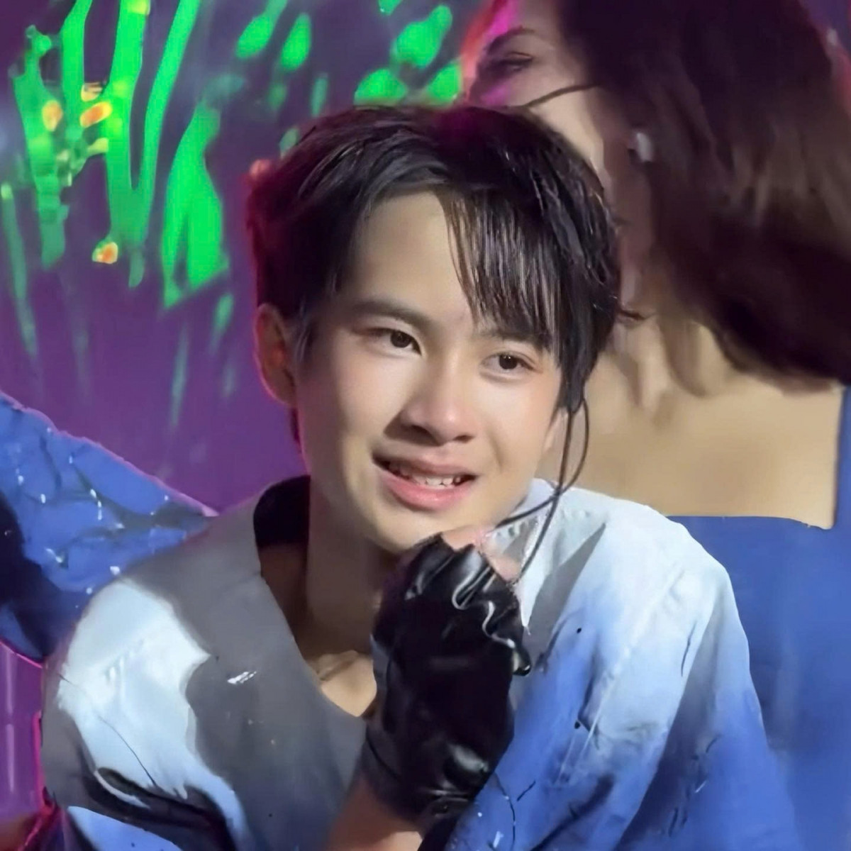 Bất ngờ với con trai Lý Hải - Minh Hà giỏi 3 thứ tiếng và điển trai như hot boy - Ảnh 7.