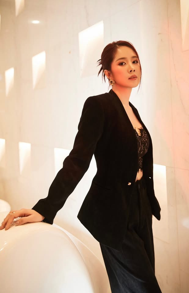 Lê Phương thăng hạng nhan sắc sau khi giảm 30kg - Ảnh 10.