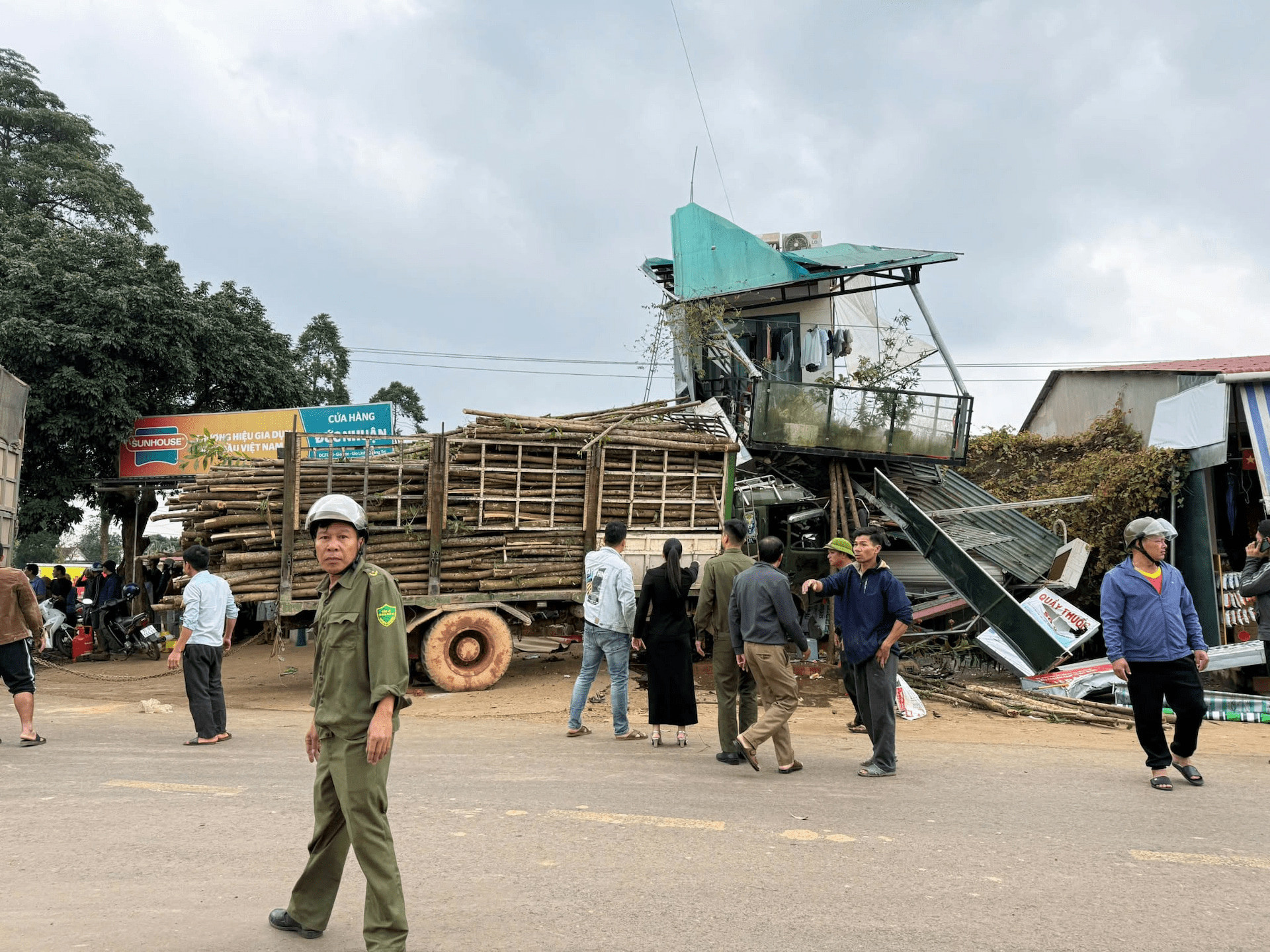 2ed28fde 6871 49a5 b139 7cd7a0e5ad05.jpg