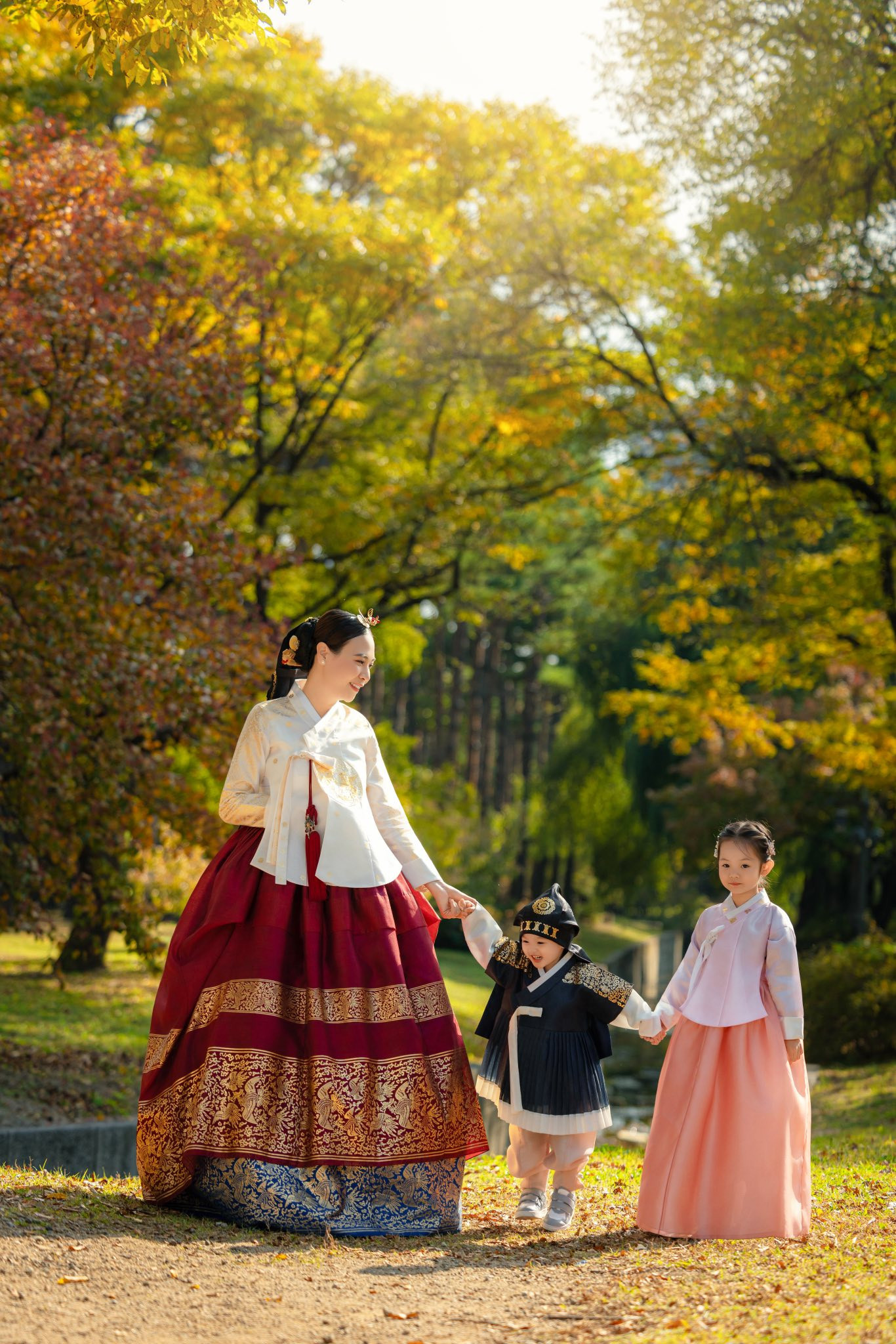 Con gái Đàm Thu Trang - Cường đô la diện Hanbok xinh như công chúa  - Ảnh 6.