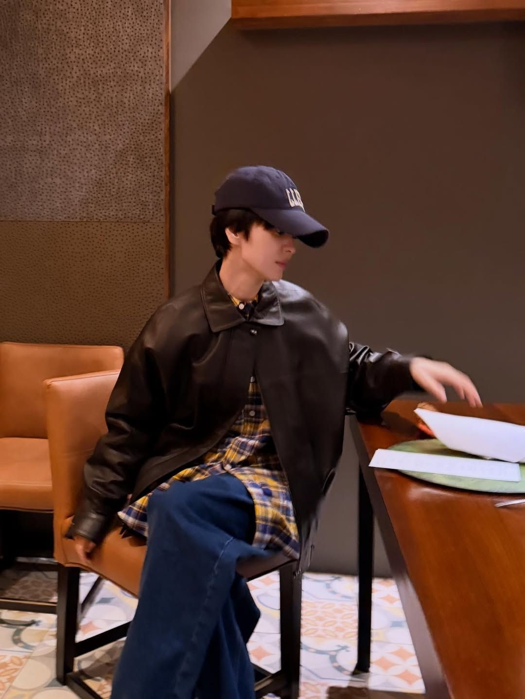 Không nhận ra Song Hye Kyo với phong cách tóc ngắn tomboy cá tính