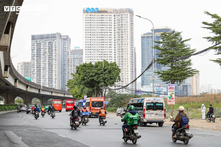 Bất chấp 'mắt thần' AI, xe khách vẫn ngang nhiên dừng đón trả khách giữa đường - 14