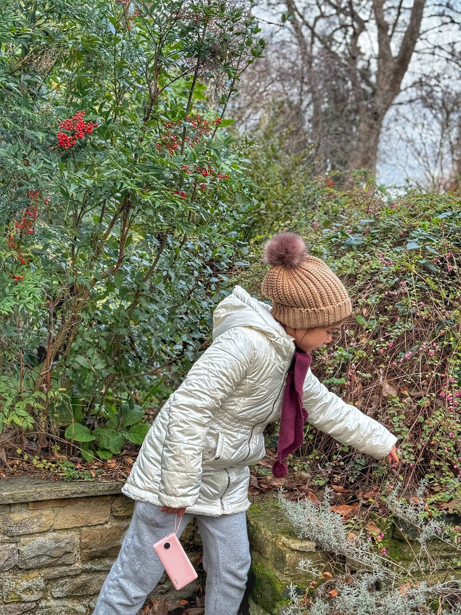 Mẹ chồng siêu mẫu Hà Anh trẻ đẹp và tâm lý với con dâu - Ảnh 8.