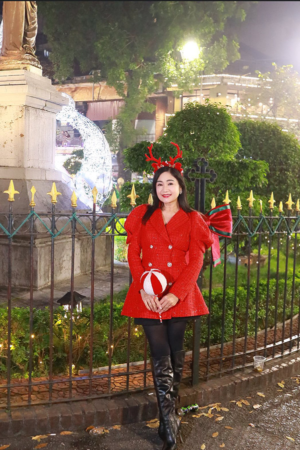 nu nsnd que tuyen quang tan huong khong khi don nam moi b1853026e5c94e3baf278817167cfa89 47.jpg