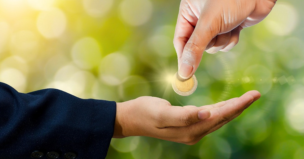 Trời phú trái tim nhân ái: 5 cung hoàng đạo hay làm từ thiện - Ảnh 1.