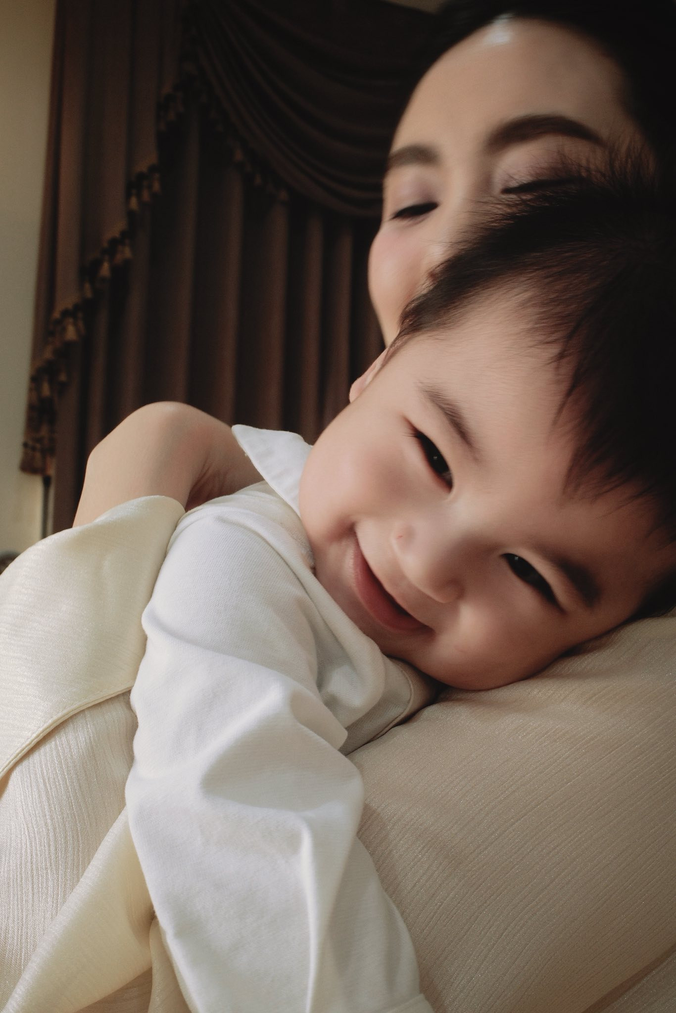 Con trai MC Mai Ngọc gây chú ý trong sinh nhật đặc biệt của mẹ - Ảnh 3.