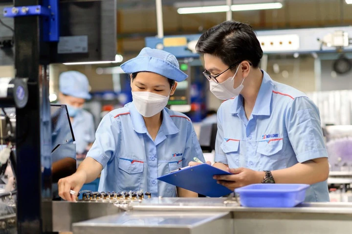 Có khá nhiều chính sách khuyến khích người thu nhập thấp, công nhân và cán bộ, công chức, viên chức tại TP.HCM tiếp cận nhà ở xã hội. (Ảnh minh họa)