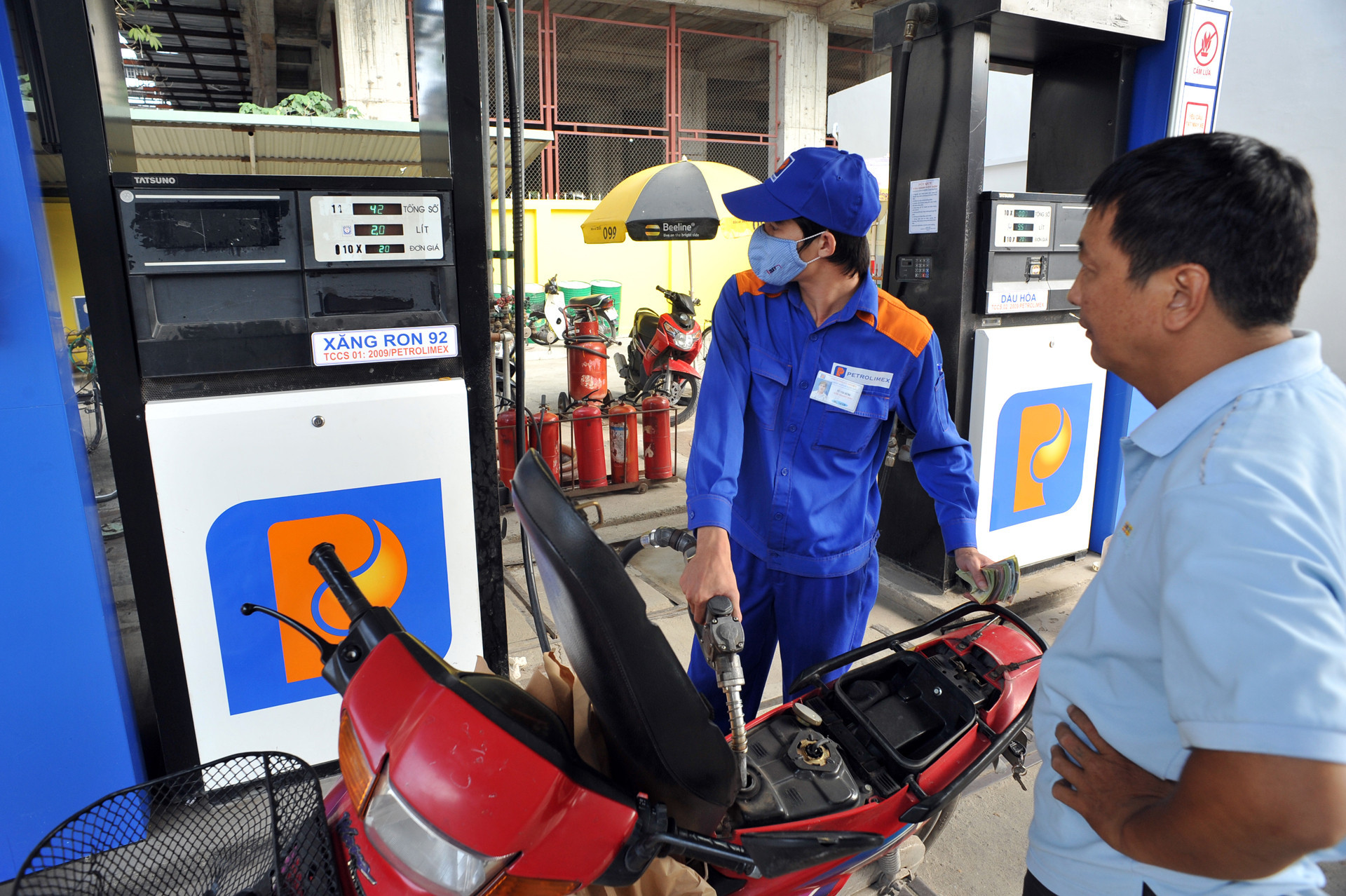 do xang (38) (1).jpg