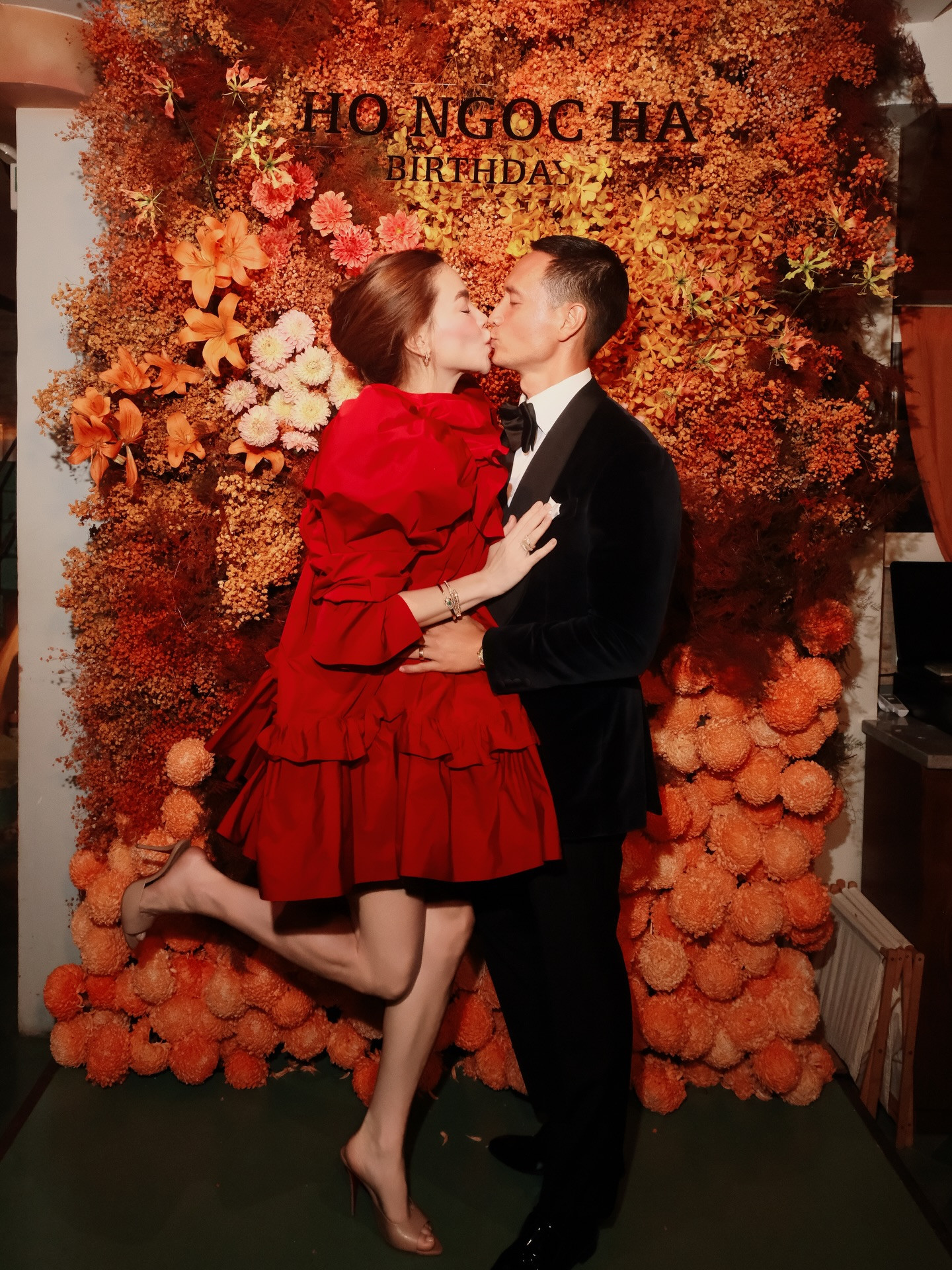 Hồ Ngọc Hà - Kim Lý tình tứ ở New York, đời thực có 8 năm viên mãn bên nhau - Ảnh 3.