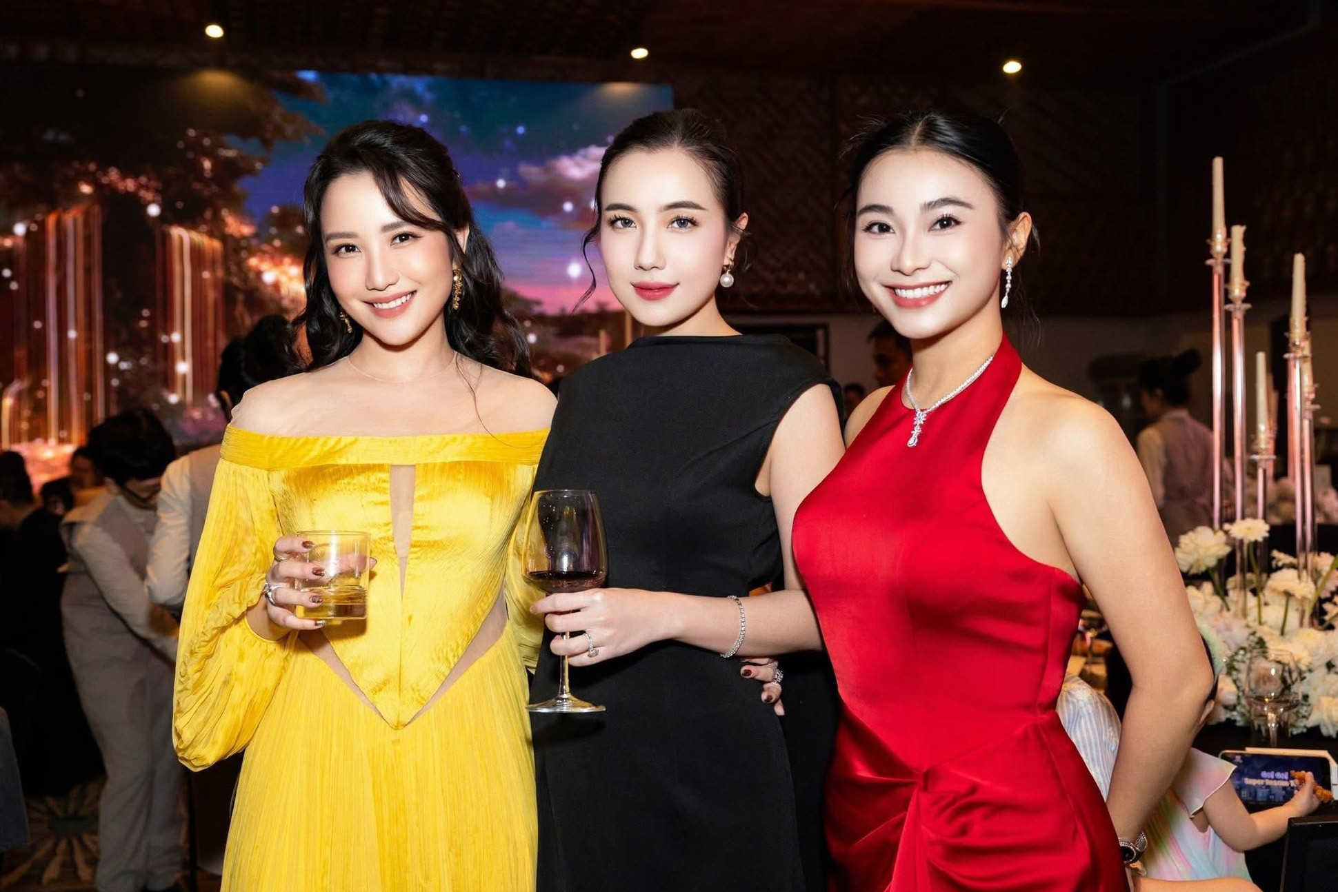 593392936_10163942651049511_6391051148849825658_n copy.jpg