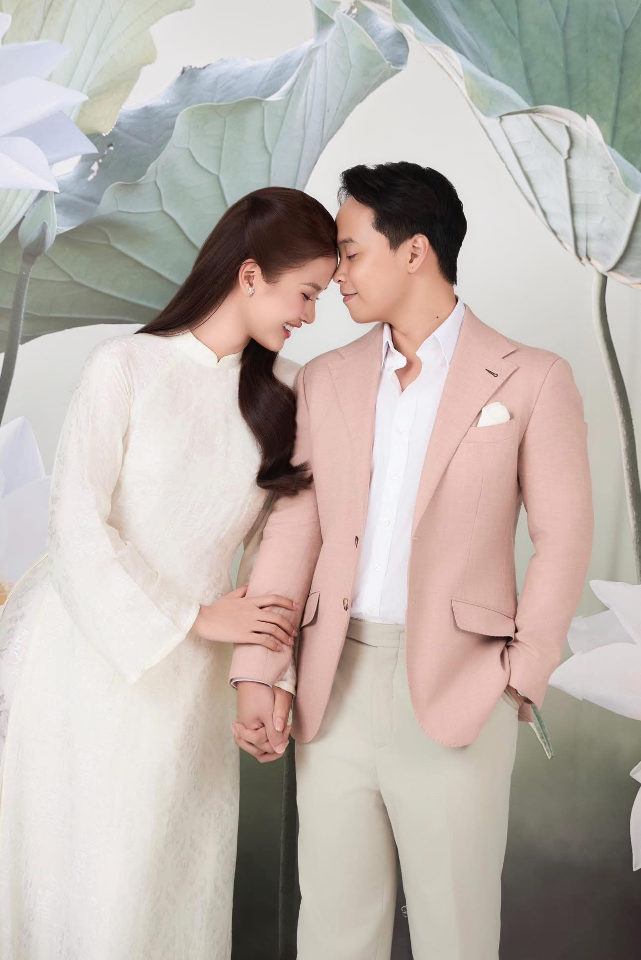 Hội bạn thân diện áo dài tiễn Á hậu Hương Ly về nhà chồng lộ luôn cơ ngơi nhà chú rể