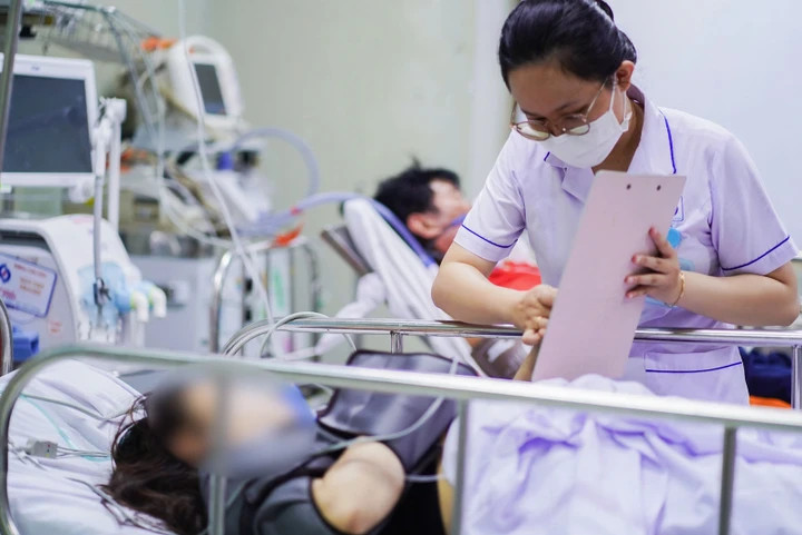 Nạn nhân sống sót trong vụ cháy đang được điều trị tích cực tại bệnh viện.