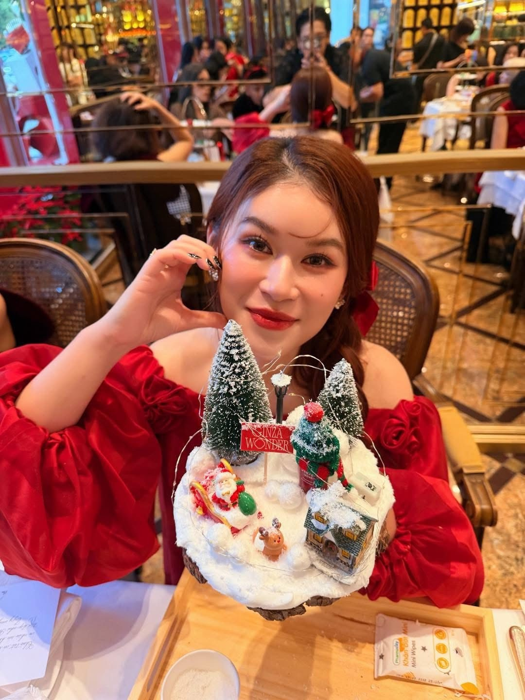 Tiểu thư 7000 tỷ Ngọc Thanh Tâm tình tứ bên STRONG Trọng Hiếu