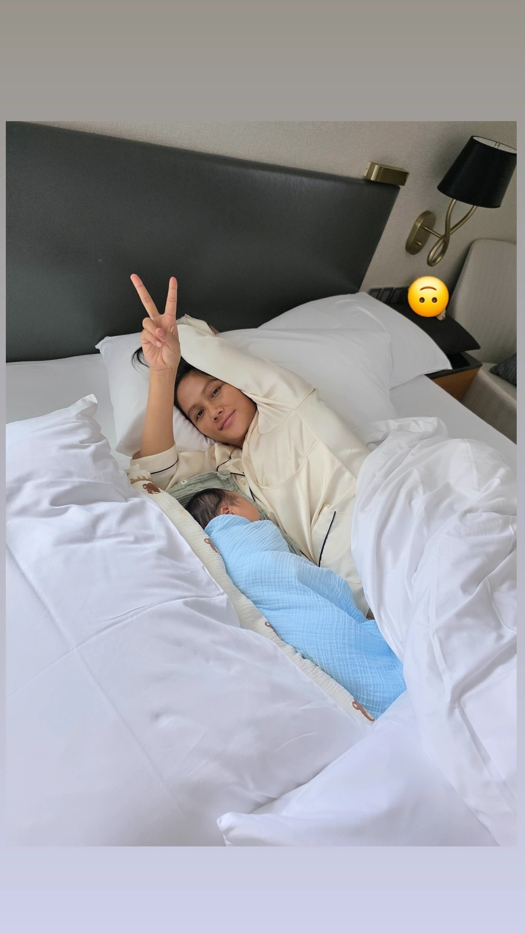 Team qua đường tóm gọn HHen Niê ở sự kiện vóc dáng ra sao sau 2 tháng sinh con