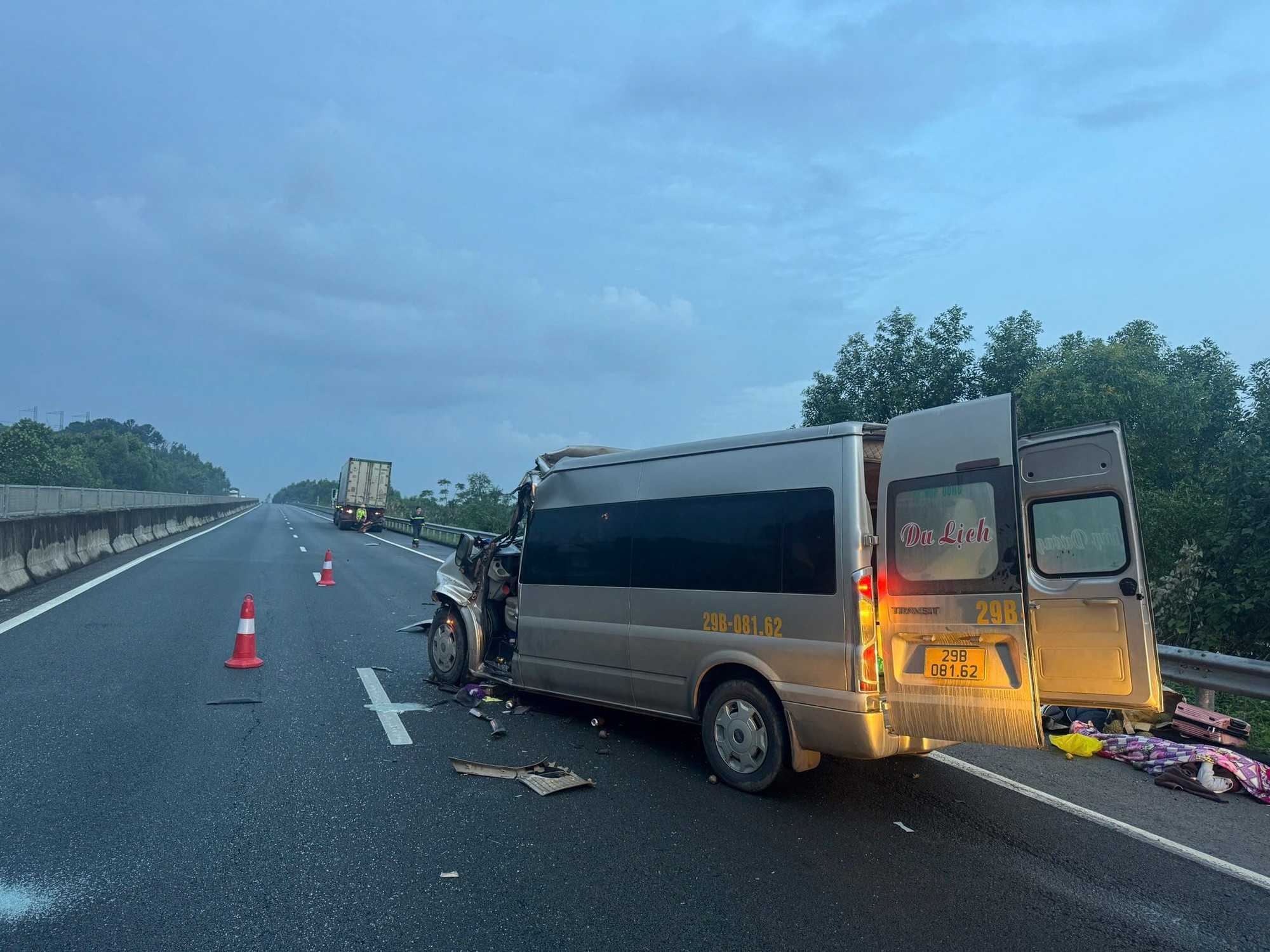 Tai nạn 4 người chết ở Đà Nẵng: Cả lái xe và khách không thắt dây an toàn- Ảnh 2.