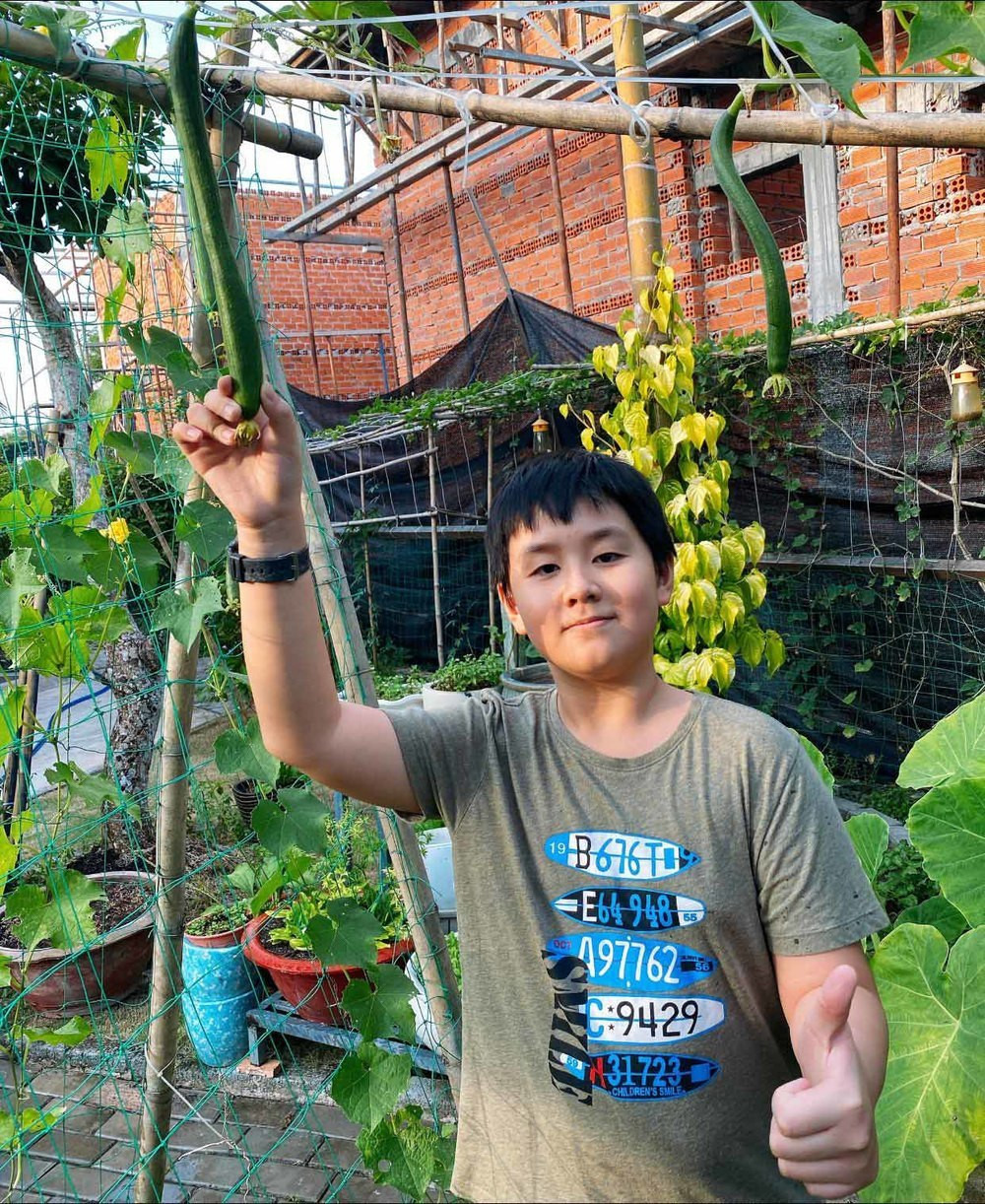 Lê Phương có 2 nhà vườn ở quê: Phủ cây xanh như khu nghỉ dưỡng, thoải mái câu cá, lội sông - Ảnh 10.