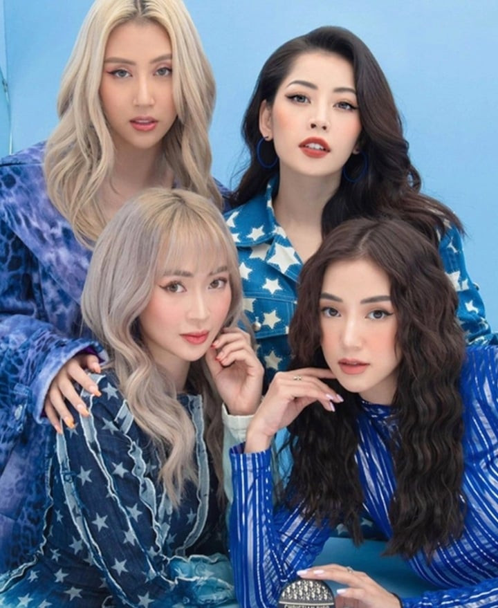 Hội bạn toàn mỹ nhân của Chi Pu và Quỳnh Anh Shyn.