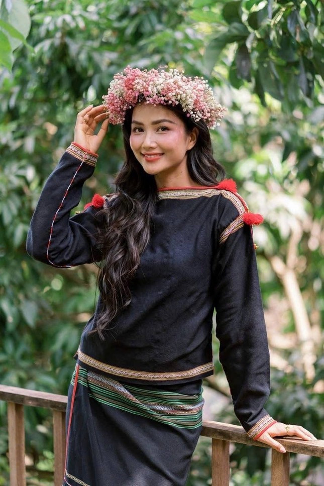 Lễ cưới H’Hen Niê ảnh 1