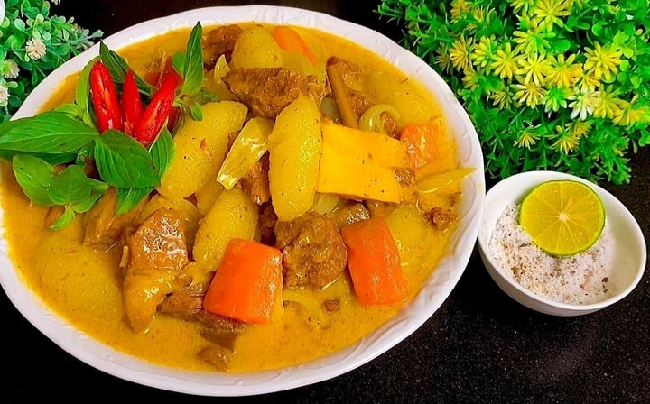Cà ri bò là món ăn vô cùng bổ dưỡng. (Ảnh: B.L)