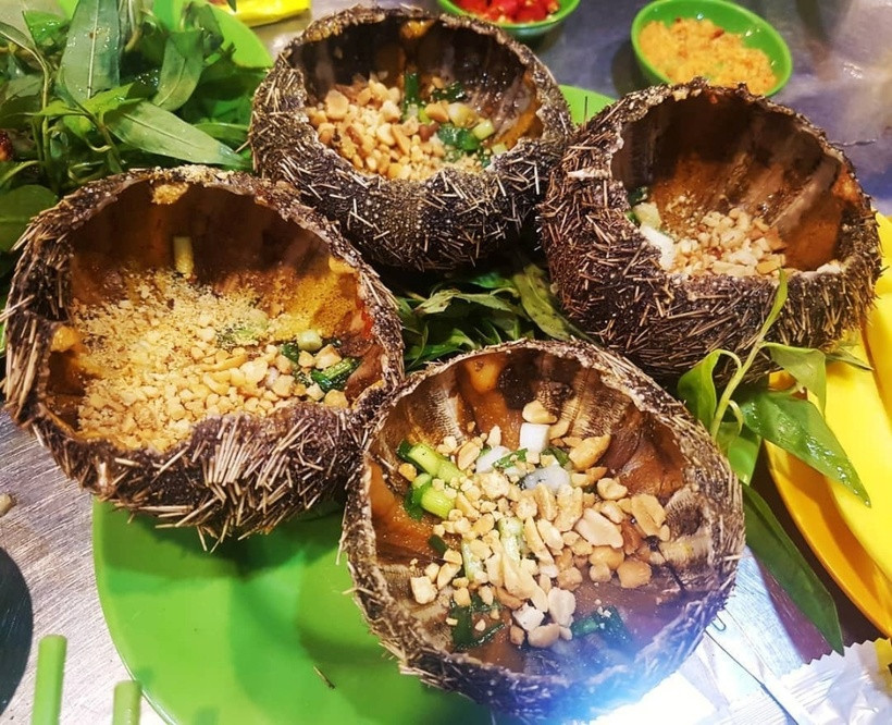 Thời điểm lý tưởng nhất để thưởng thức nhum biển là vào khoảng tháng 3 đến tháng 6 âm lịch.