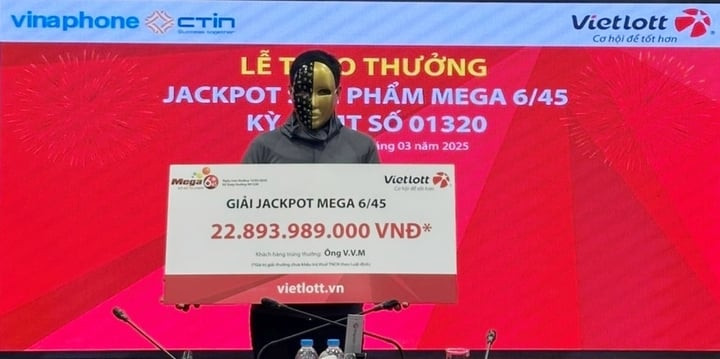 Ông V.V.M trúng độc đắc gần 23 tỷ đồng. (Ảnh: Đại Việt)