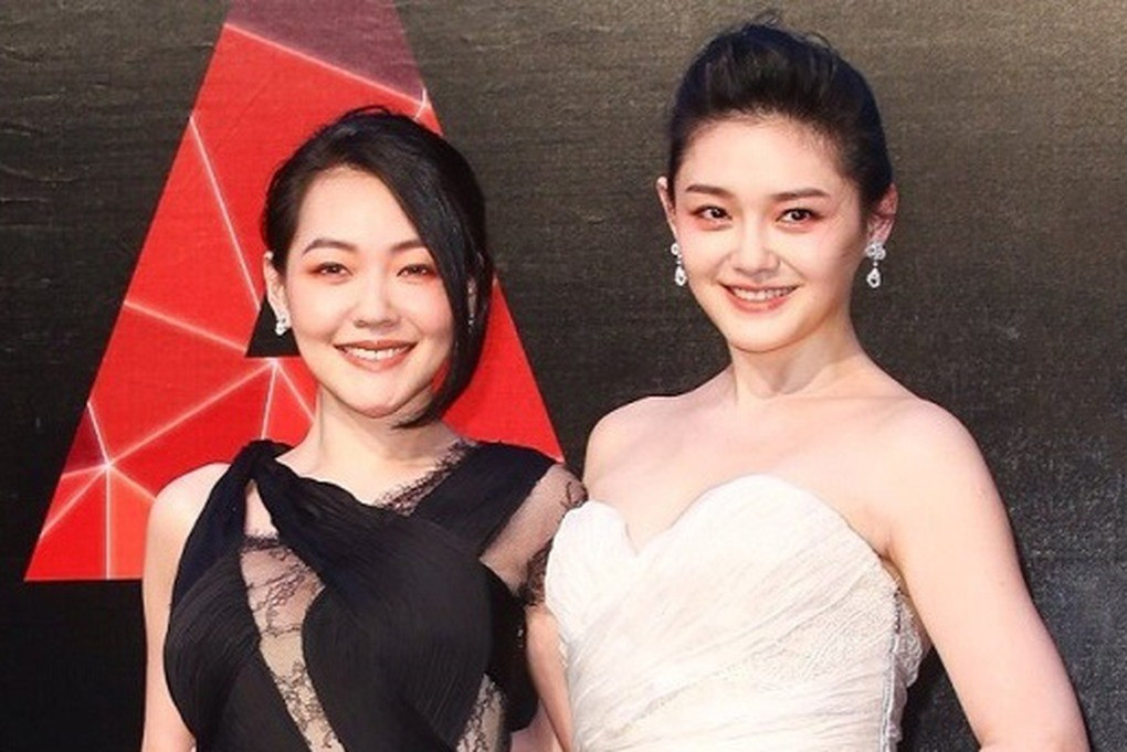 Lễ chôn cất Từ Hy Viên chưa hết tranh cãi ảnh 3