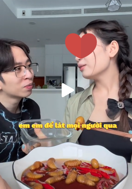 Nữ trợ lý có