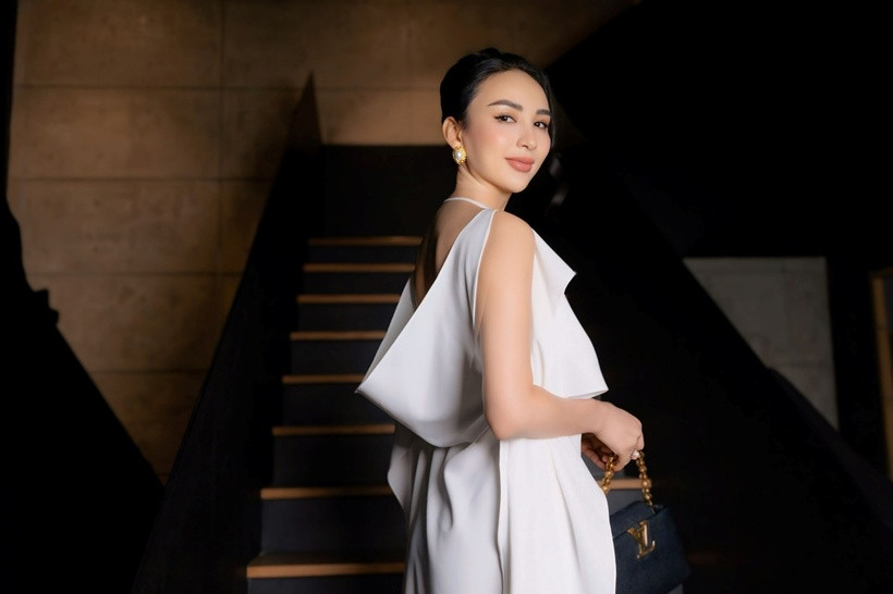 Ngọc Diễm sinh năm 1987, đăng quang Hoa hậu Du lịch Việt Nam 2008. Bên cạnh đó, cô từng được đề cử đại diện Việt Nam tại các cuộc thi Hoa hậu Trái Đất 2008, Hoa hậu Thế giới 2009 và Hoa hậu Hoàn vũ 2009.