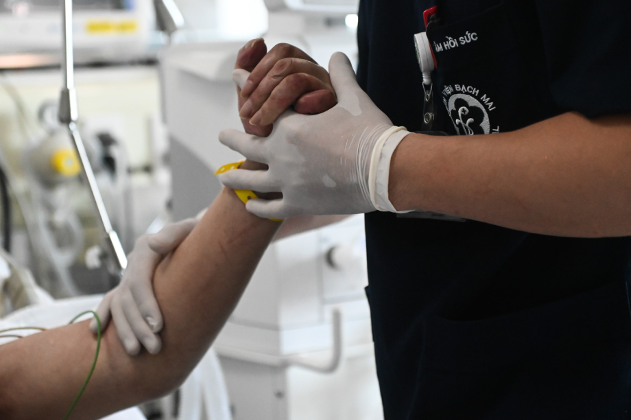 cấp cưú bv bạch ma.png