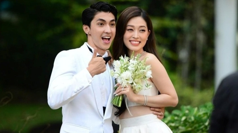 Phương Nga - Bình An yêu nhau từ năm 2018 khi cô tham gia cuộc thi&nbsp;Hoa hậu&nbsp;Việt Nam. Đến dịp Valentine năm 2019, hai người mới công khai chuyện tình cảm.&nbsp;Đám cưới của cặp đôi diễn ra vào ngày 21/10/2022.