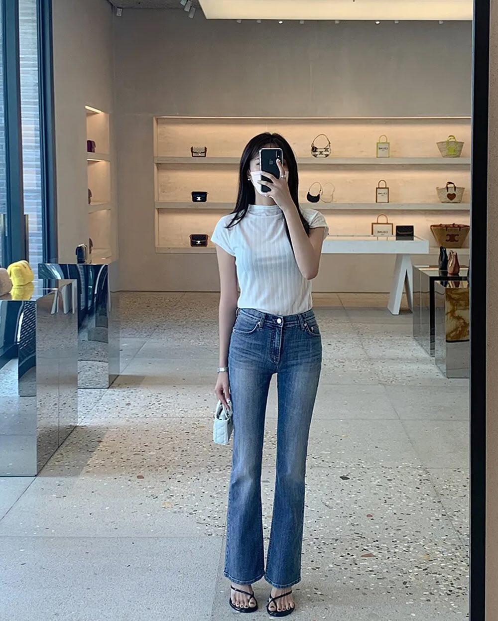 Những phong cách thời trang tối giản đáng chọn nhất cho mùa hè- Ảnh 2.