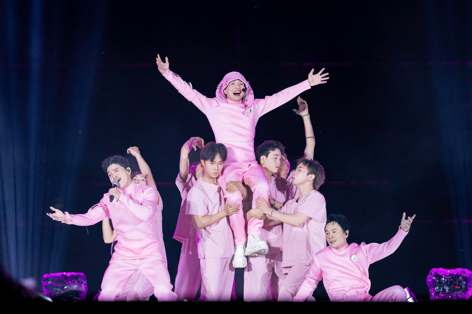 z6436080802458 fd92d68ceb1d.jpg